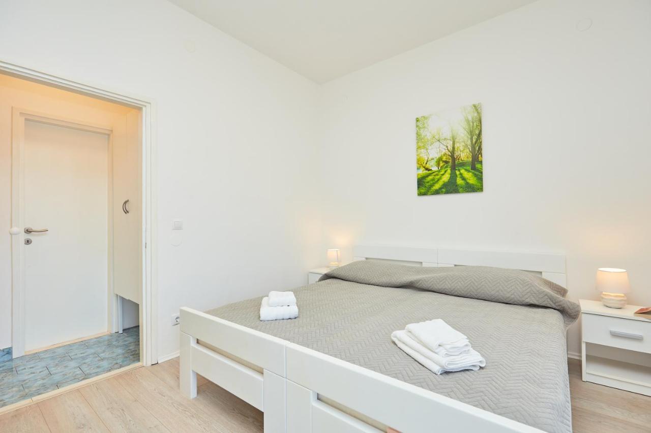 Leo's Charming Apartamento *