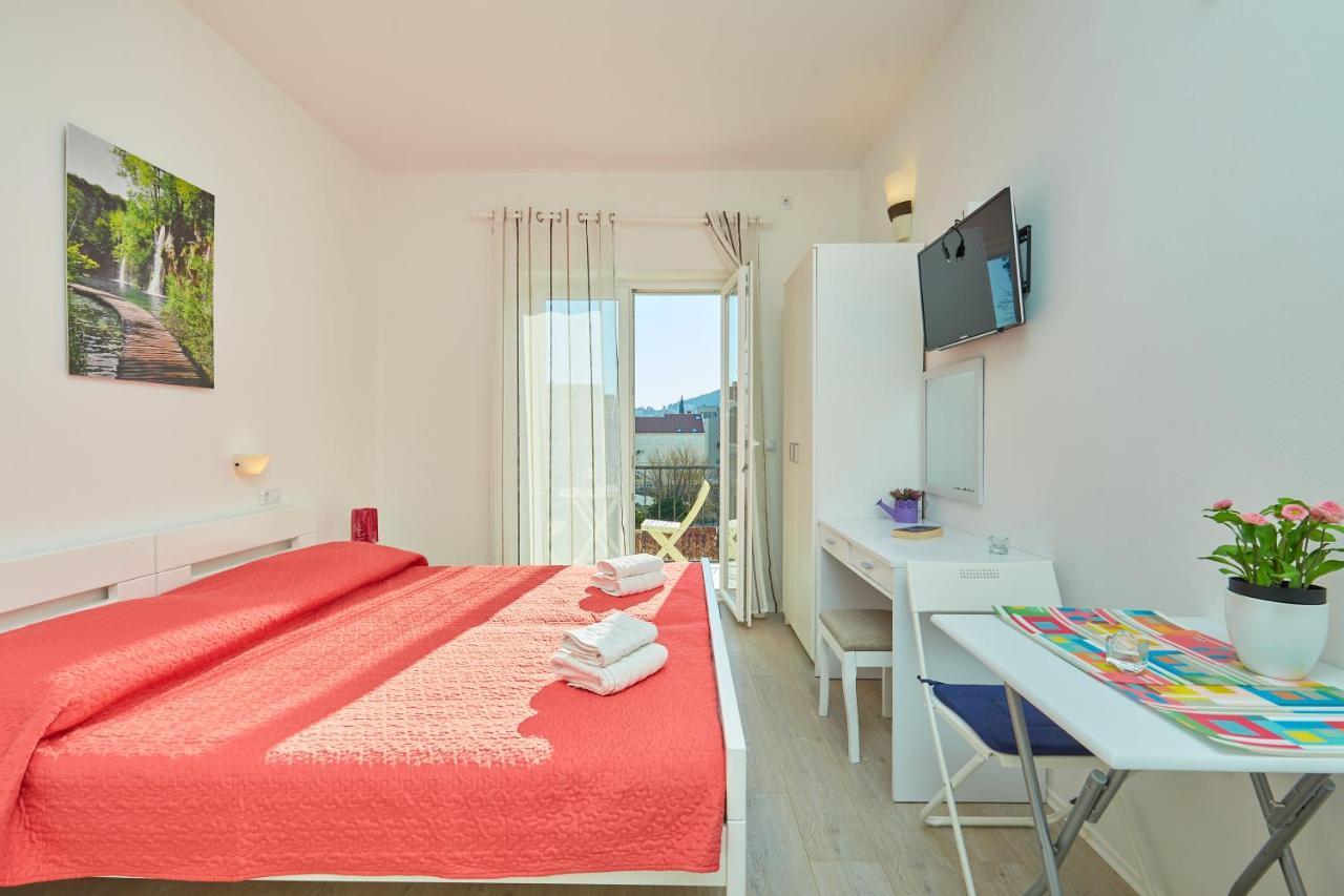 Leo's Charming Appartement *